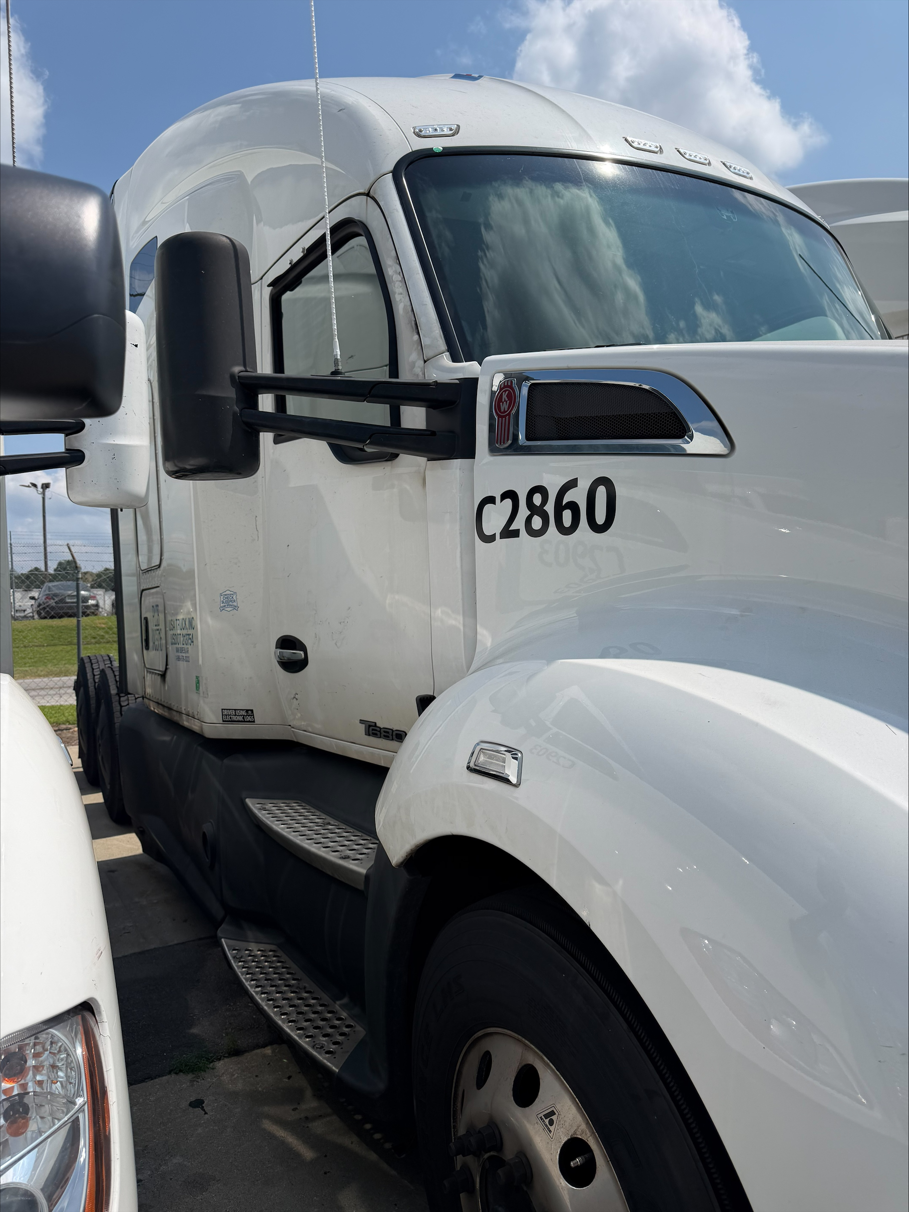 '19-'21 Kenworth T680 photo 2